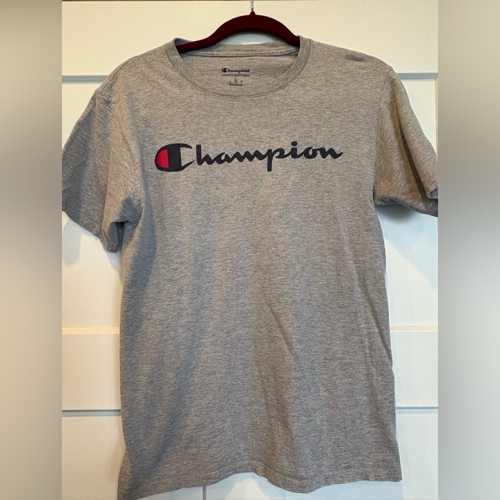 Champion Men’s Small T Shirt